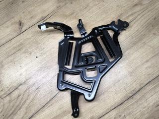 усилитель музыкальный BMW 1 серия F40 2023, 1.5 л., B37 C15 A, дизель, skyscraper grau metallic (c4w), хетчбэк 5 дв., передний привод, 8794936