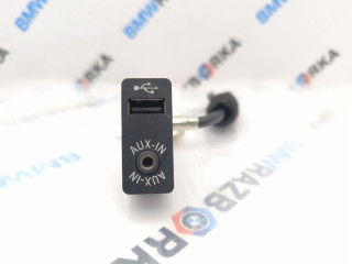 разъем AUX / USB BMW X6 E71 [рестайлинг] E71 2012, 3.0 л., N57 D30 C, дизель, АКПП, 475, внедорожник 5 дв., полный привод, 9237653