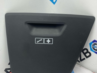 вещевое отделение в багажнике левое BMW 8 серия G14/G15 [рестайлинг] G16 2023, 3.0 л., бензин, седан, задний привод, 51479479621, 9479621