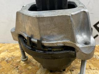 подушка крепления двигателя BMW X7 G07 [рестайлинг] G07 2024, 4.0 л., B57 D30 B, дизель, АКПП, 416, внедорожник 5 дв., полный привод, 9846462