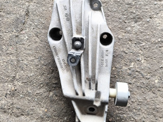 кронштейн двигателя BMW 5 серия G30/G31 G30 2017, 3.0 л., B57 D30 A, дизель, АКПП, a300, седан, полный привод, 6861559, 6861555, 22116861559