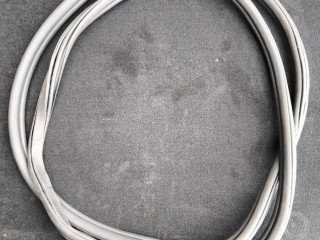 уплотнитель двери BMW X5 G05 2019, 3.0 л., B57 D30 A, дизель, АКПП, внедорожник 5 дв., полный привод, 7428678