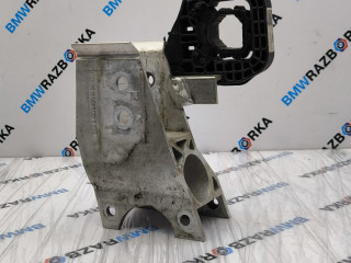 кронштейн радиатора BMW M4 G82/G83 G82 2023, 3.0 л., S58B30A, бензин, купе, полный привод, 9895623, 8071633