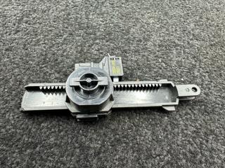 петля бардачка BMW X3 M F97 [рестайлинг] 2023, 3.0 л., S58B30A, бензин, внедорожник 5 дв., полный привод