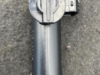 петля бардачка BMW 5 серия G30/G31 2020