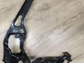 крепление фары правой BMW 1 серия F40 2023, 1.5 л., B37 C15 A, дизель, skyscraper grau metallic (c4w), хетчбэк 5 дв., передний привод, 7459882 - фото №2