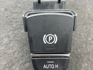 кнопка ручного тормоза (ручника) BMW 5 серия G30/G31 G30 2017, 3.0 л., B57 D30 A, дизель, АКПП, a300, седан, полный привод, 6842027