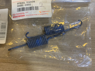 пружина задняя Toyota Land Cruiser J200 [рестайлинг] (2012 - 2015), 9050623052