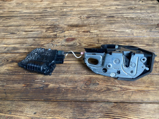 замок двери передней правой BMW 5 серия F07/F10/F11 F10 (2009 - 2013), 7185692