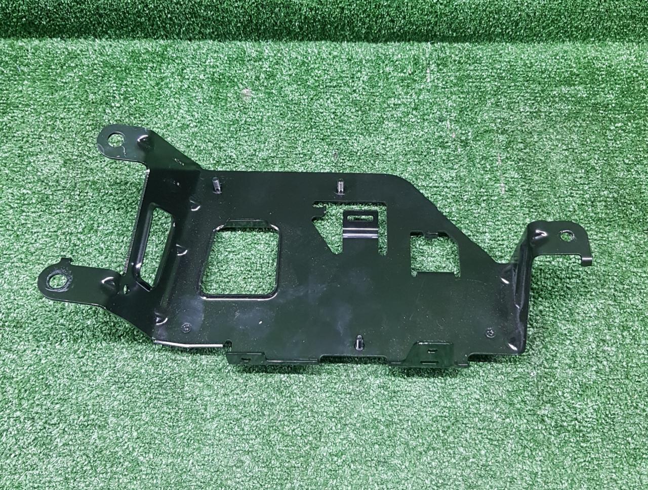 кронштейн (крепление) BMW X3 G01 2018, 2.0 л., B48 B20 A, бензин, АКПП, внедорожник 5 дв., 6801490, 65156801490 - фото №1