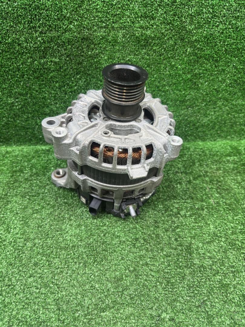 генератор BMW M4 G82/G83 G82 2022, 3.0 л., S58B30A, бензин, АКПП, sao paulo gelb (c4h), купе, 8571358, 12318571358 - фото №1