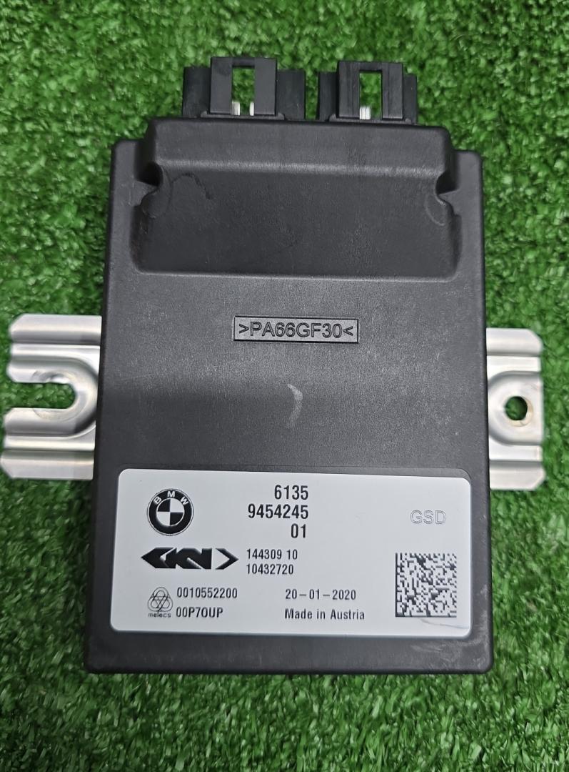 блок управления заднего редуктора BMW X6 M F96 2020, 4.4 л., S63 B44 B, бензин, АКПП, marina bay blau metallic (c1k), внедорожник 5 дв., 9454245, 61359454245, 20-01-2020, 0010552200 - фото №1