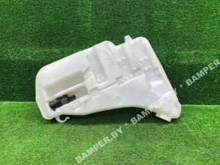 бачок омывателя BMW 5 серия F07/F10/F11 2010, 61667269668, 7269664, 7269668