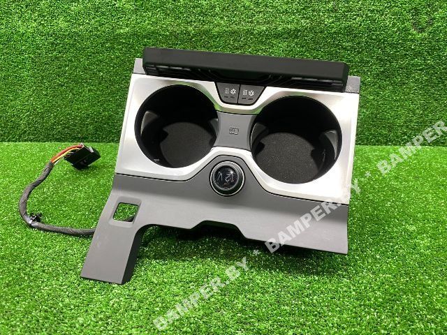 подстаканник BMW X5 G05 2020, 3.0 л., i, бензин, АКПП, внедорожник 5 дв., 6827173 - фото №1