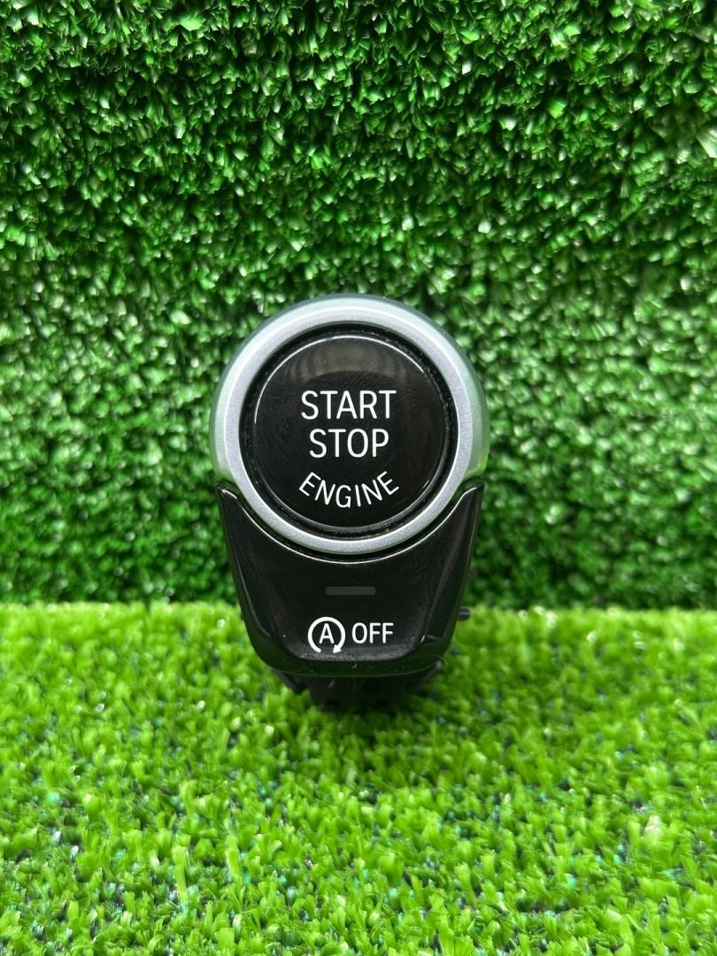 кнопка запуска двигателя BMW 5 серия G30/G31 G30 2018, 4.4 л., N63 B44 C, бензин, АКПП, carbonschwarz metallic (416), седан, 6835087, 61316835087 - фото №1