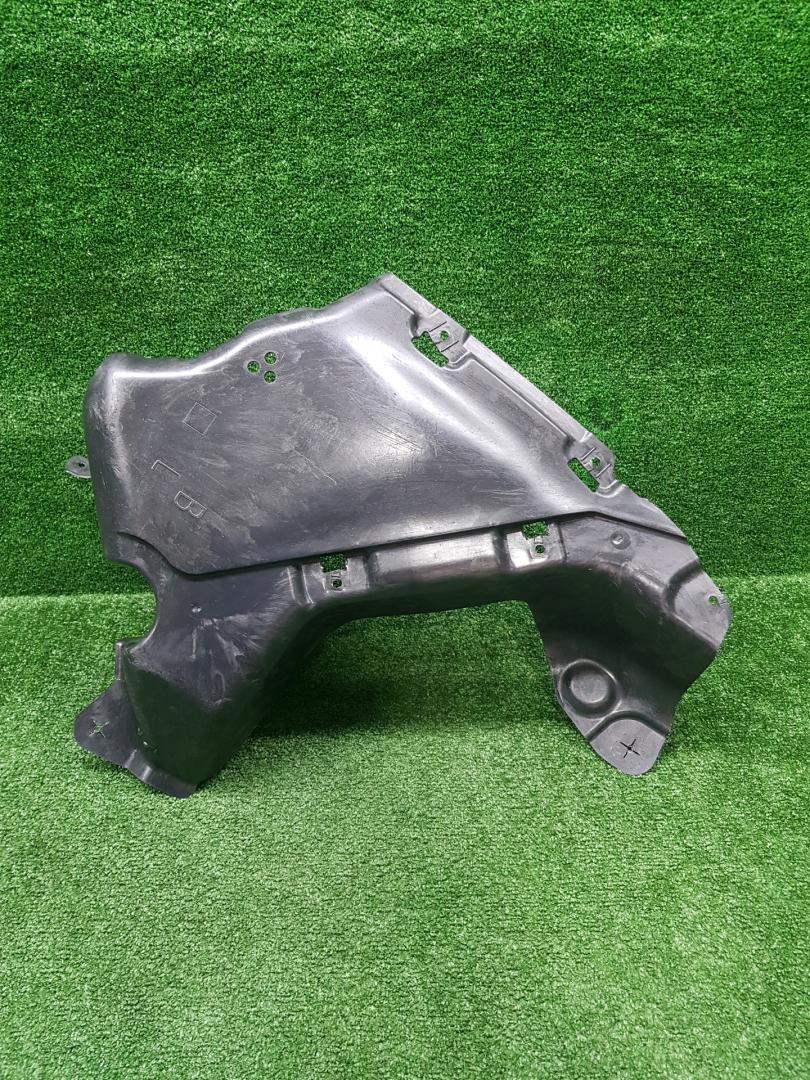 защита днища BMW 3 серия G20 2020, 3.0 л., B58B30, бензин, АКПП, black sapphire metallic (475), седан, полный привод, 7340867, 51757340867 - фото №1