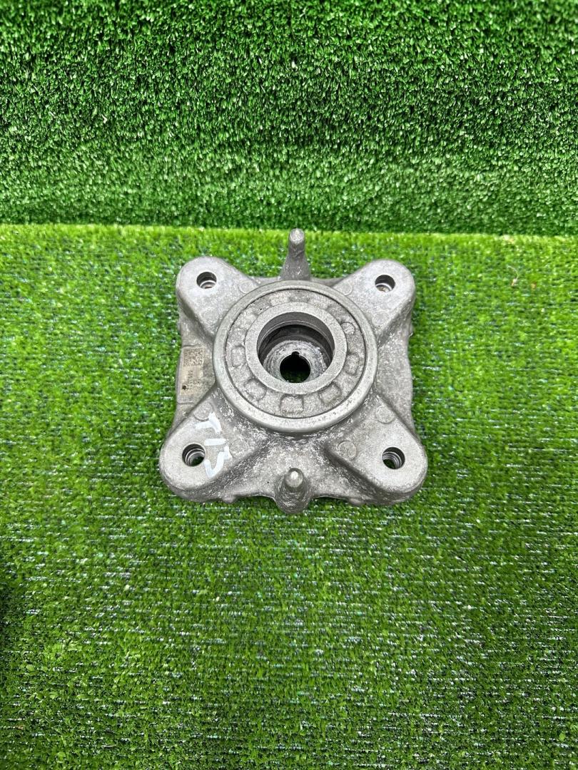 опора амортизатора верхняя (чашка) BMW 3 серия G20 2020, 3.0 л., B58B30, бензин, АКПП, black sapphire metallic (475), седан, полный привод, 6892572, 31306892572 - фото №1