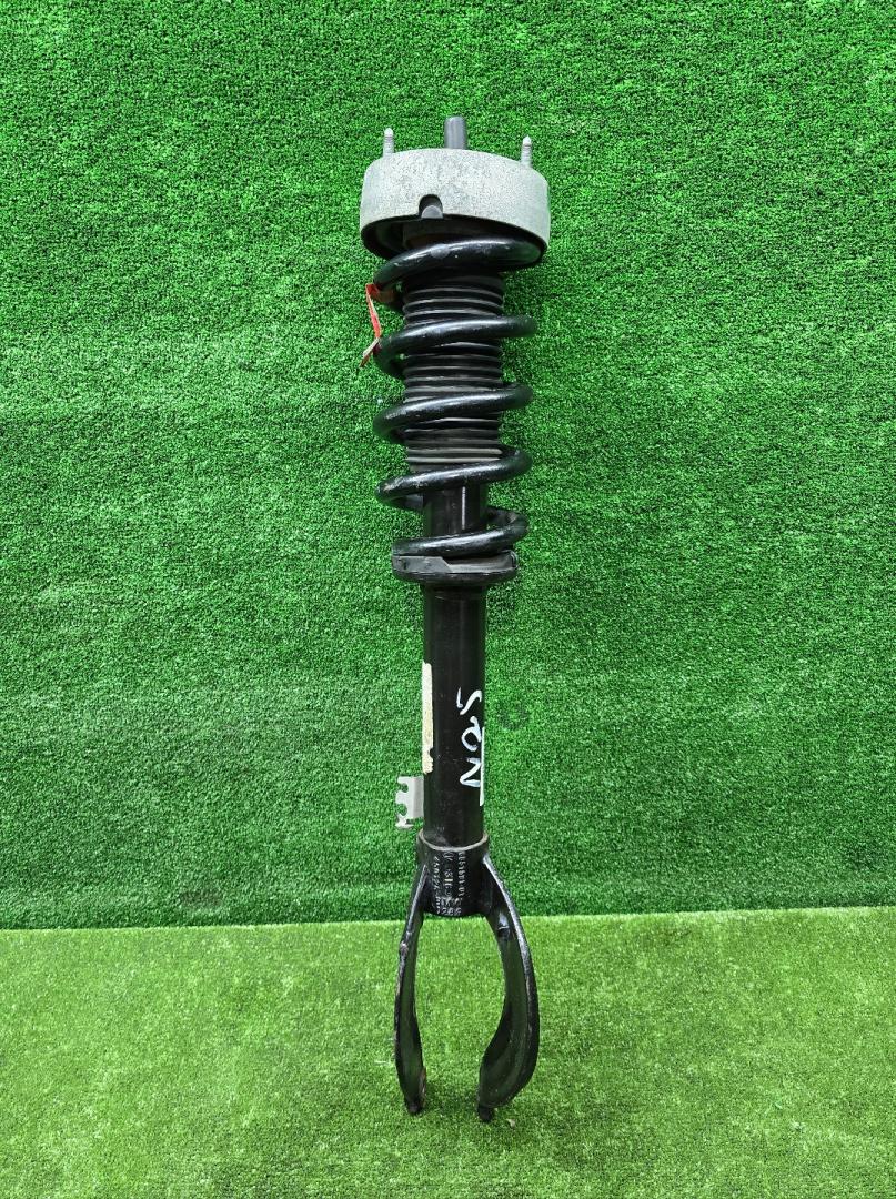 стойка передняя правая BMW X5 F15 2016, 4.4 л., N63 B44 A, бензин, АКПП, 475, внедорожник 5 дв., полный привод, 6851592, 6851749, 31126851592, 31316851749 - фото №1