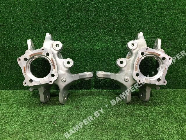 кулак задний правый BMW 6 серия F06/F12/F13 2013, 4.4 л., бензин, АКПП, купе, 6852891, 6852892 - фото №1