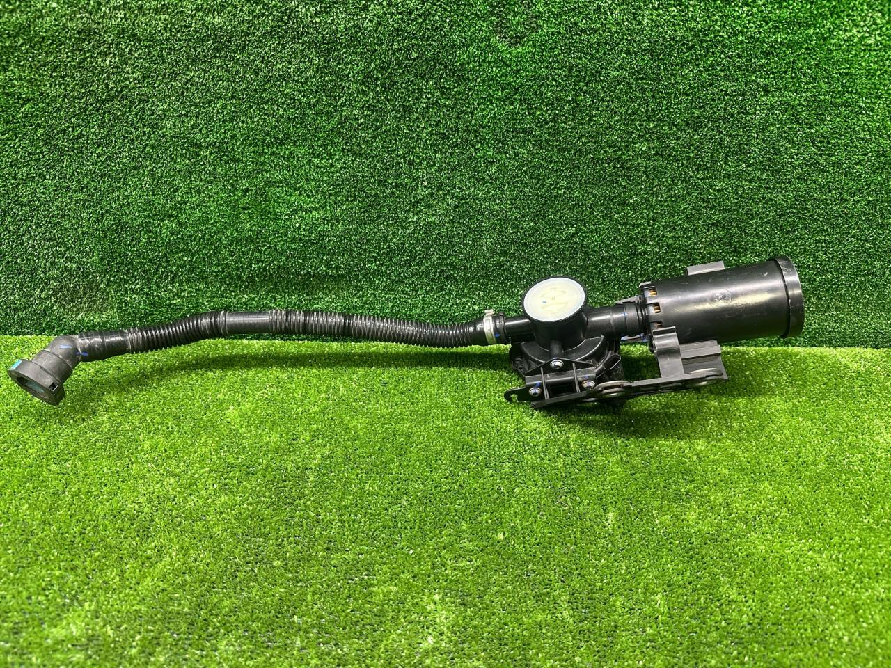 трубка вентиляции бака BMW X3 G01 2018, 2.0 л., B48 B20 A, бензин, АКПП, внедорожник 5 дв., 7447496, 16137447496 - фото №1