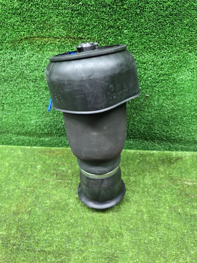 пневмоподушка BMW X5 F15 2016, 4.4 л., N63 B44 A, бензин, АКПП, 475, внедорожник 5 дв., полный привод, 6795013, 37126795013 - фото №1