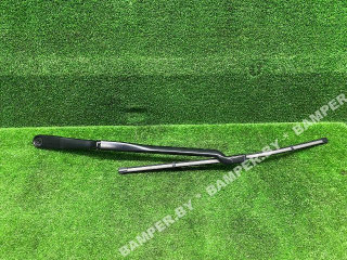 щеткодержатель (поводок стеклоочистителя, дворник) BMW 5 серия G30/G31 2020, 61619463860