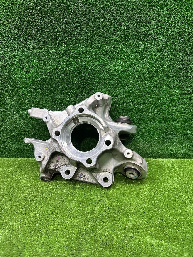 кулак задний левый BMW X3 G01 2021, 2.0 л., B46 B20 B, бензин, АКПП, schwarz 2 (668), внедорожник 5 дв., 6871027, 33306871027, 6871027-03, 361-20354, 18101280-2 - фото №1