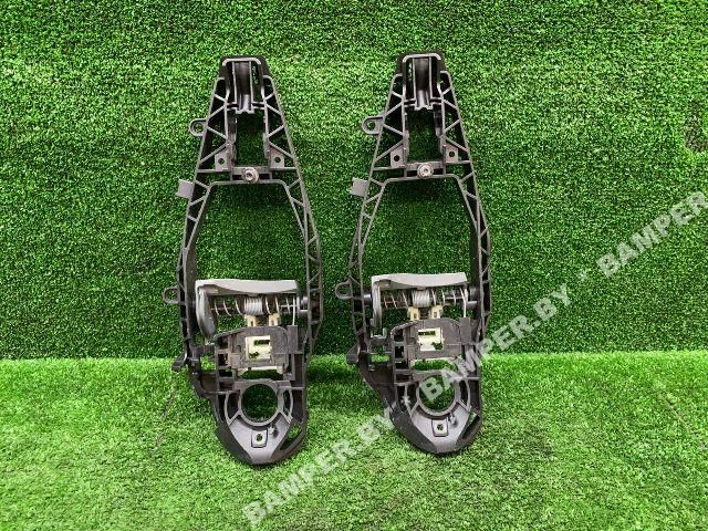 скелет ручки двери задней левой BMW 5 серия G30/G31 2017, 51217401205 - фото №1