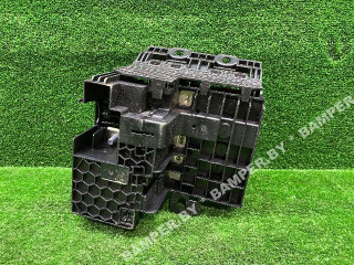 распределитель тока BMW X3 G01 2019, 6841701