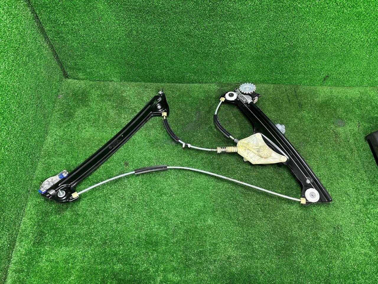 стеклоподъемник передний правый BMW 8 серия G14/G15 G16 2020, 4.4 л., N63 B44 C, бензин, АКПП, mineralweiß metallic (a96), седан, 8497032, 9466690, 51338497032, 61359466690 - фото №1