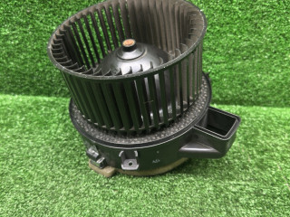 моторчик печки BMW 5 серия G30/G31 G30 2018, 4.4 л., N63 B44 C, бензин, АКПП, carbonschwarz metallic (416), седан, 6836881, 64116836881