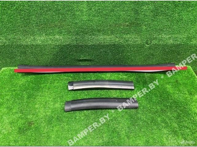 уплотнитель подкапотного пространства BMW X5 G05 2021, 51767425427, 51767425428 - фото №1