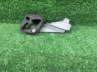 кронштейн глушителя BMW 3 серия G20 2020, 3.0 л., B58B30, бензин, АКПП, black sapphire metallic (475), седан, полный привод, 9487638, 948763802