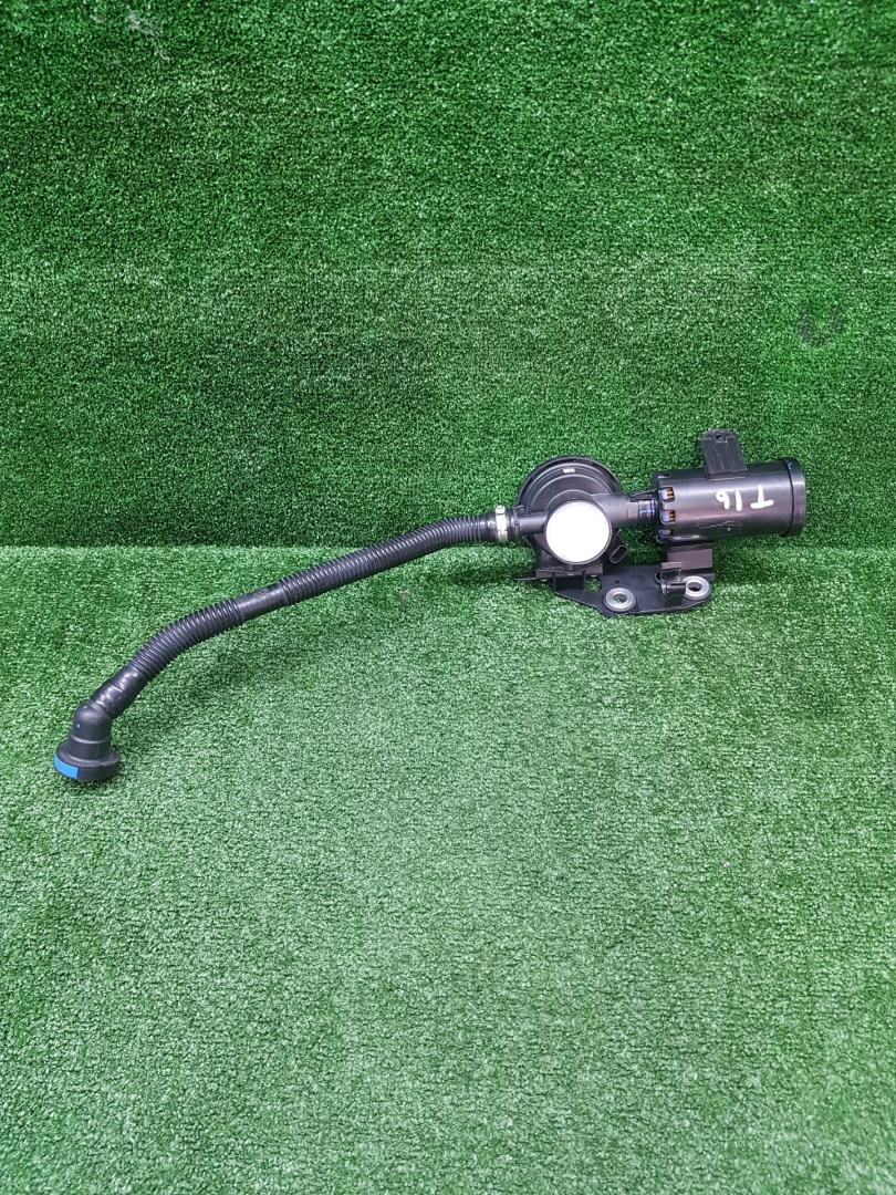 клапан вентиляции топливного бака BMW X3 G01 2021, 2.0 л., B46 B20 B, бензин, АКПП, schwarz 2 (668), внедорожник 5 дв., 7447496, 16137447496, 1-06-08-20, 193438-10 - фото №1