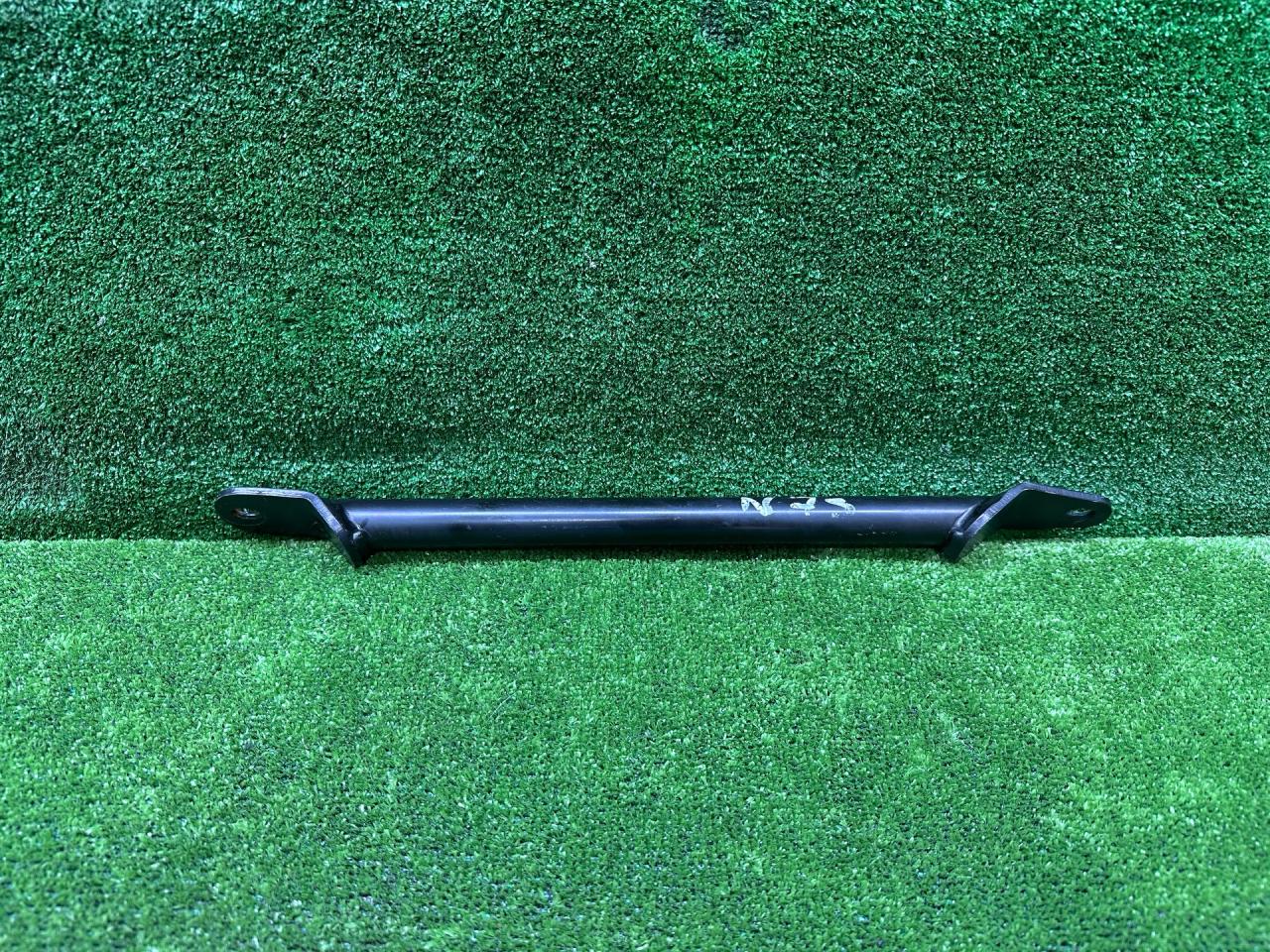 распорка стоек BMW X3 M F97 2021, 3.0 л., S58B30A, бензин, АКПП, black sapphire metallic (475), внедорожник 5 дв., полный привод, 8077345, MF97F98, 51618077345 - фото №1