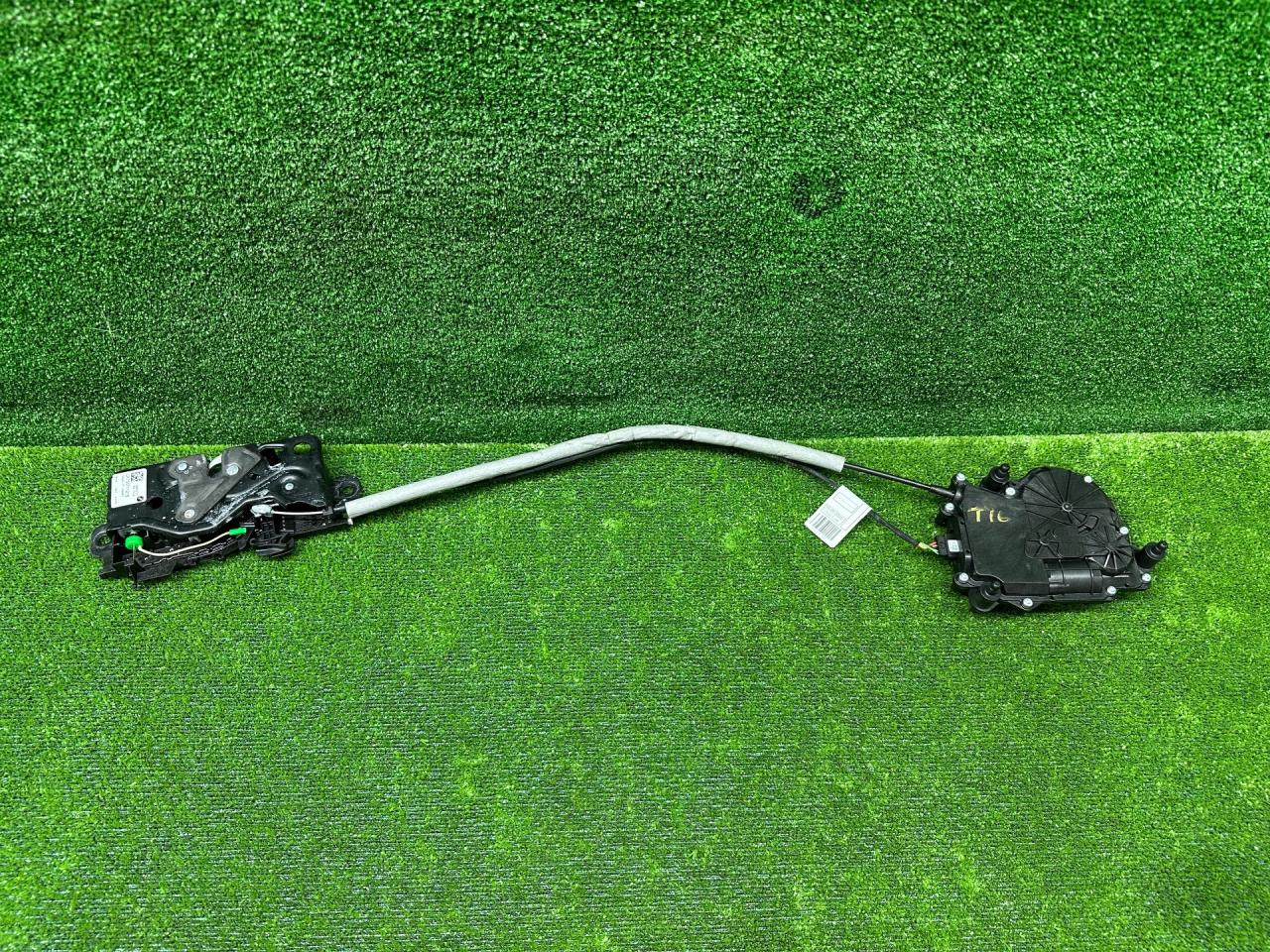 замок багажника BMW X3 G01 2021, 2.0 л., B46 B20 B, бензин, АКПП, schwarz 2 (668), внедорожник 5 дв., 7383561, 51247383561, 200914, 200720, HKS2RBZ, 103672-10, C33240-107, 113819, UK735711218, 163672-10, O0872-1022, C56792-102, S101, A01470, UA738356110, H101 - фото №1