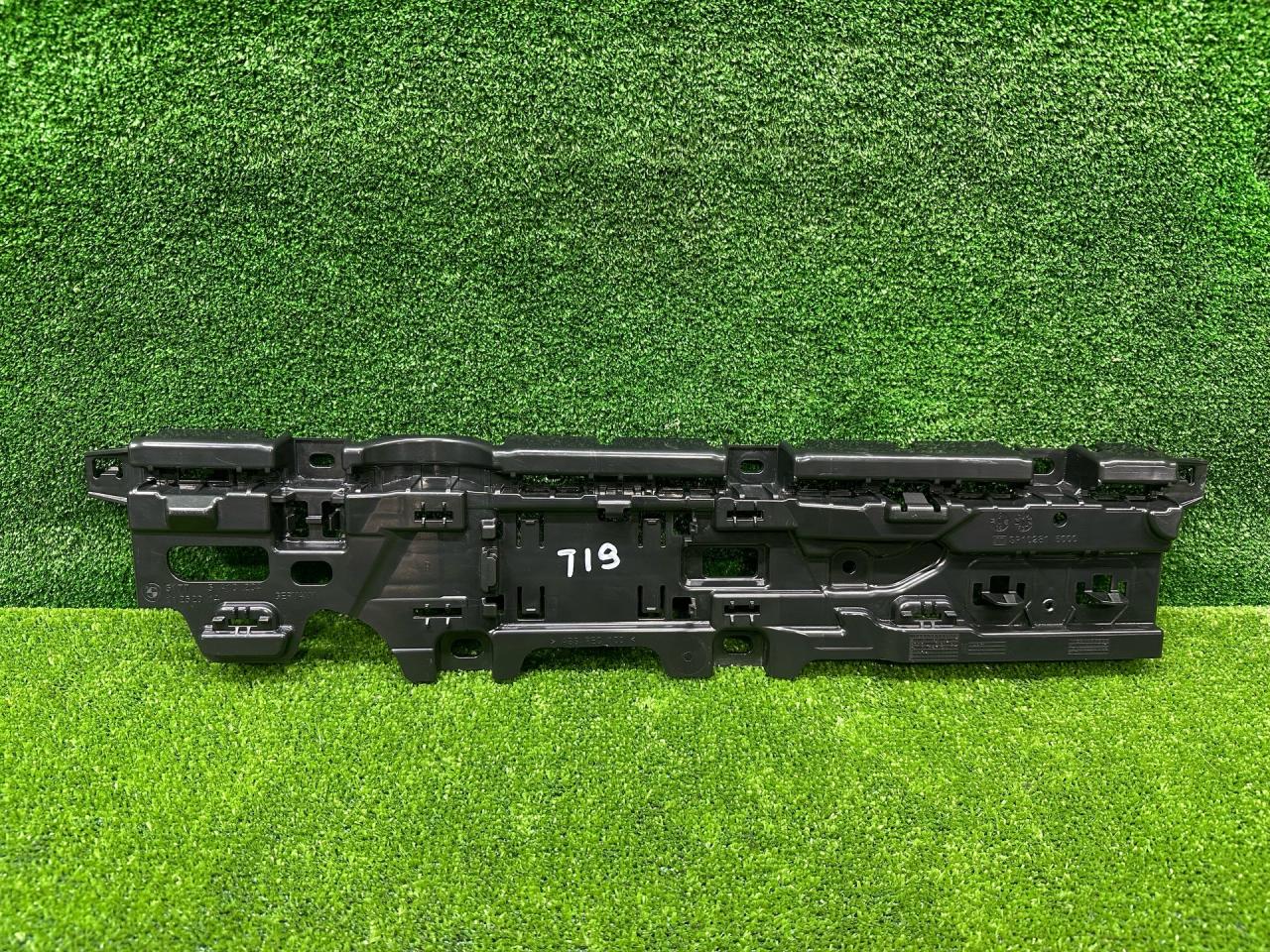 Кронштейн крепления порога BMW 5 серия G60/G61 2025, 2.0 л., бензин, a90, седан, задний привод, правый руль, 11252014, 5A1C2C4, 51775A1C2C4, 5177, 5A1C - фото №1