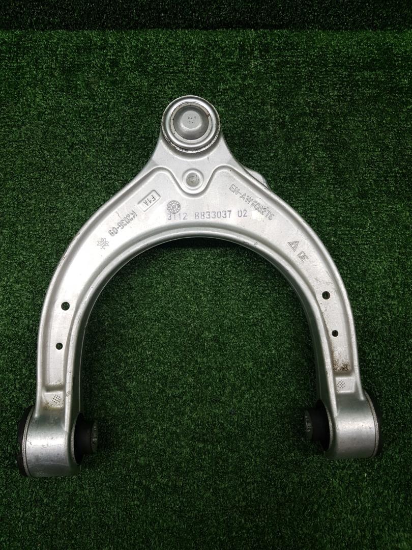 рычаг передний BMW 5 серия G60/G61 2025, 2.0 л., бензин, a90, седан, задний привод, правый руль, 8833037, 31108833037 - фото №1