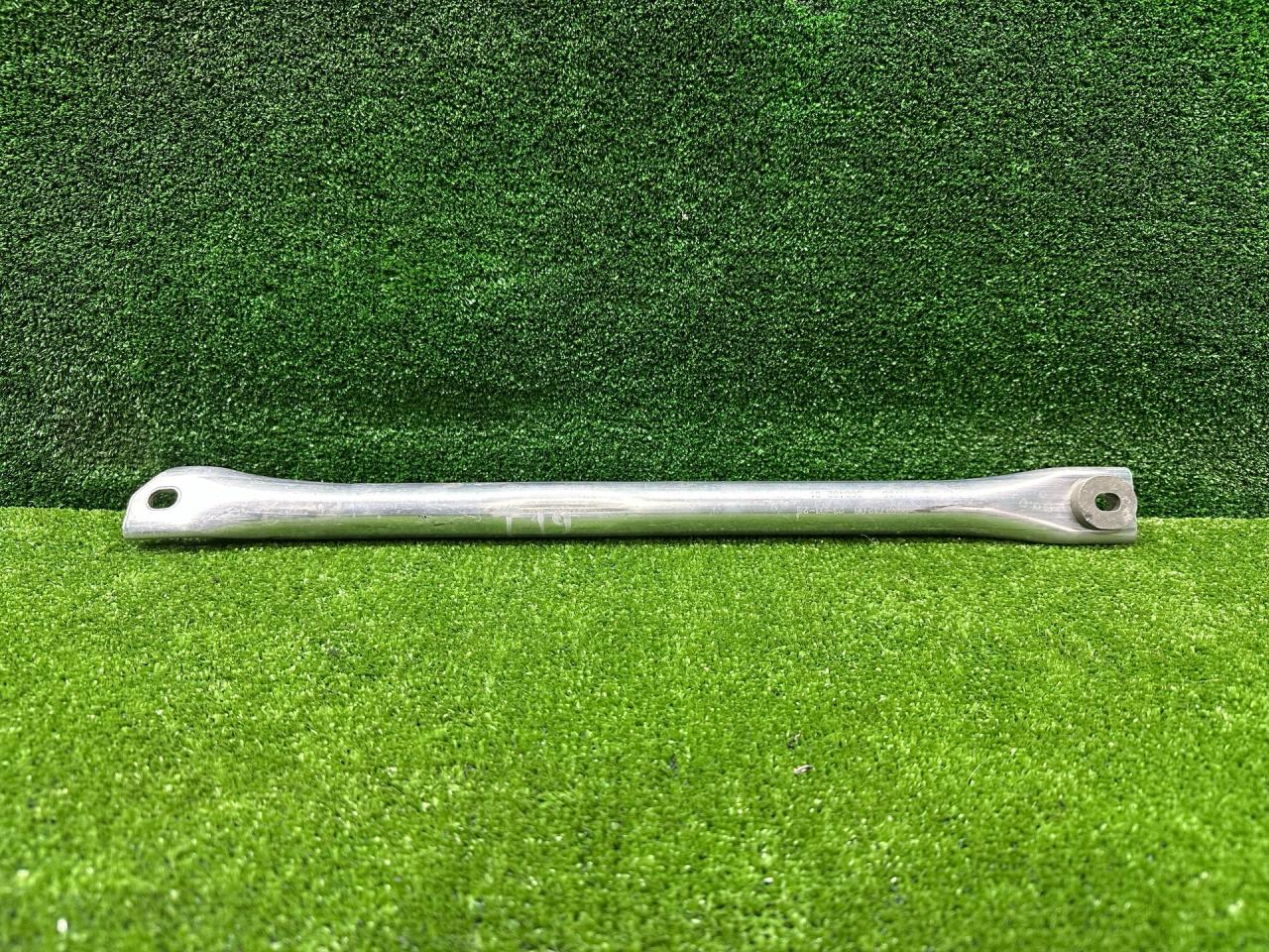 распорка стоек BMW 5 серия G60/G61 2025, 2.0 л., бензин, a90, седан, задний привод, правый руль, 9883732, 51319883732 - фото №1