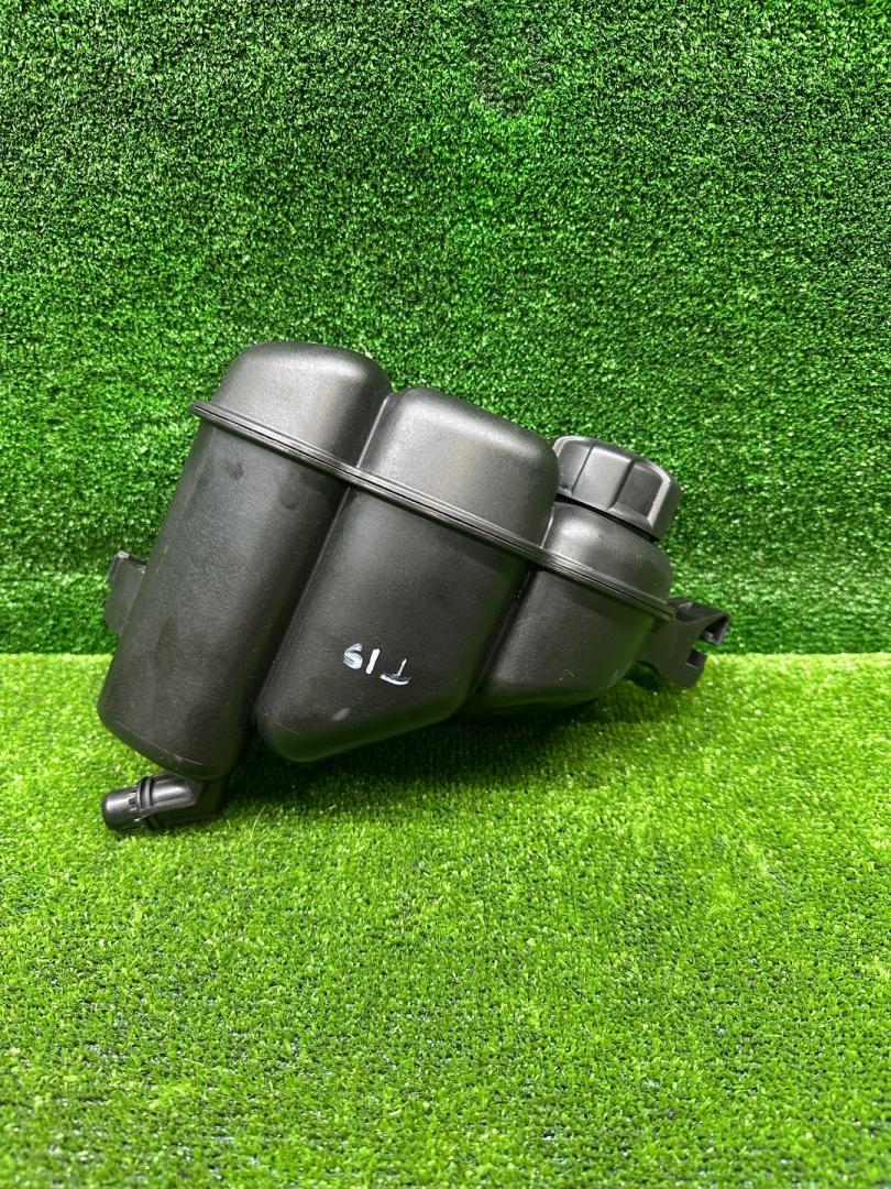 бачок расширительный BMW 5 серия G60/G61 2025, 2.0 л., бензин, a90, седан, задний привод, правый руль, 9454334, 17139454334, 11564310, 1713 - фото №1