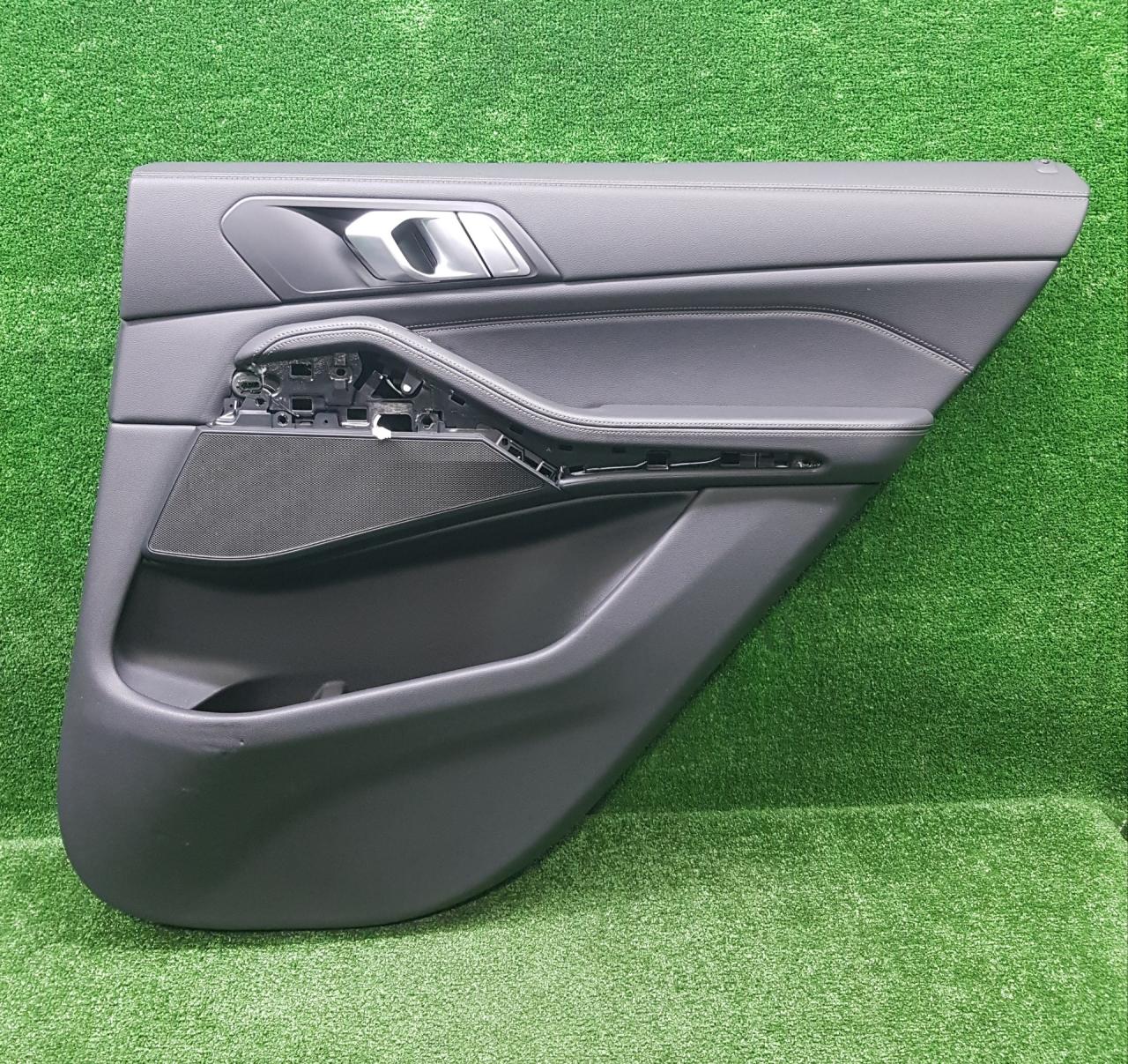 обшивка двери задняя правая BMW X5 G05 2020, 3.0 л., B58B30, бензин, АКПП, a96, внедорожник 5 дв., 9475446, 51429475446, 182731-10, D106034082C, 94754461, 1110057, BMH5122, D1060348390 - фото №1