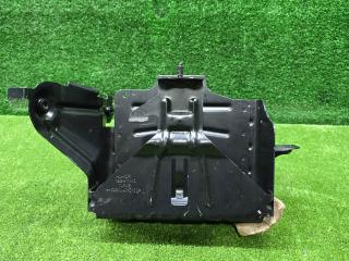 крепление аккумулятора BMW 3 серия G20 2020, 3.0 л., B58B30, бензин, АКПП, black sapphire metallic (475), седан, полный привод, 6832935, 61216832935