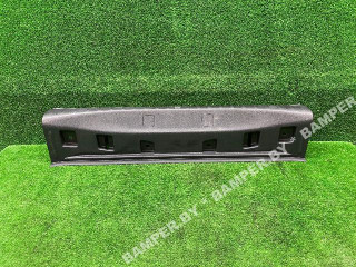накладка внутренняя на заднюю панель кузова BMW 5 серия G30/G31 2017, 51477373574