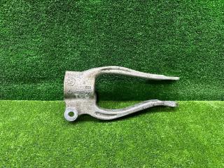 вилка амортизатора BMW 5 серия G30/G31 G30 2018, 4.4 л., N63 B44 C, бензин, АКПП, carbonschwarz metallic (416), седан, 6861200, 31126861200