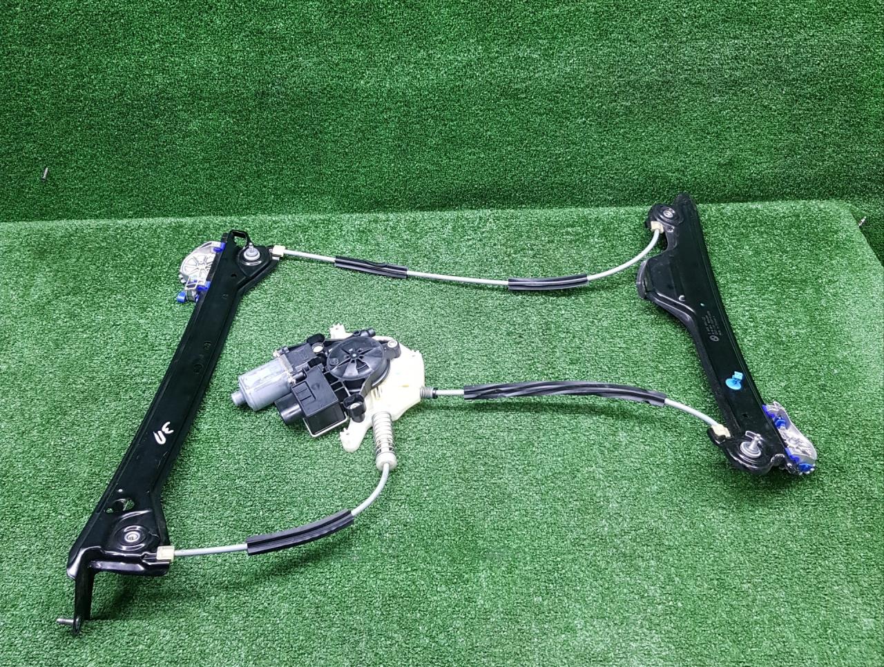 стеклоподъемник электрический задний правый BMW 8 серия G14/G15 G16 2020, 4.4 л., N63 B44 C, бензин, АКПП, mineralweiß metallic (a96), седан, 8497038, 9448928, 51358497038, 61359448928 - фото №1