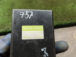 блок управления (другие) Toyota Picnic 1 поколение 2001, 2.2 л., 3C-TE, дизель, МКПП, минивэн, 8865044070