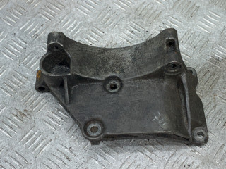 кронштейн генератора Volkswagen Passat B3 1990, 1.9 л., дизель, МКПП, универсал, 028903143