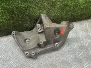 кронштейн компрессора кондиционера Opel Vectra B 1999, 2.0 л., бензин, МКПП, хетчбэк 5 дв., 90528682