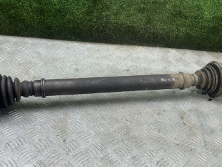 полуось передняя правая (приводной вал, ШРУС) Volkswagen Passat B3 1990, 1.9 л., дизель, МКПП, универсал