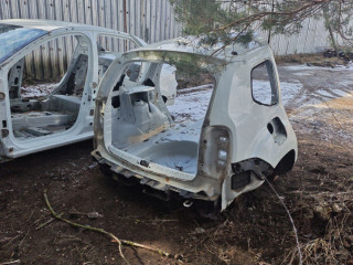 крыло заднее правое Renault Duster 1 поколение [рестайлинг] 2017, 2.0 л., бензин, МКПП, внедорожник 5 дв., полный привод